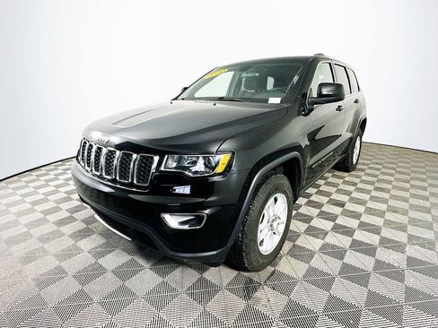 Certified 2020 Jeep Grand Cherokee Laredo image 5