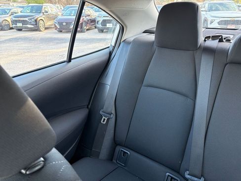 Used 2025 Toyota Corolla LE image 37