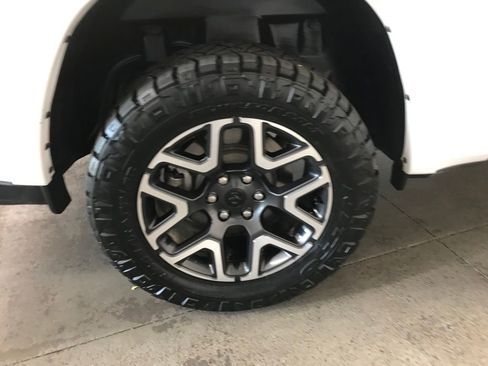 Used 2025 RAM 1500 Laramie image 43