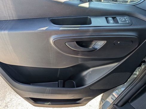 Used 2025 Mercedes-Benz Sprinter 2500 image 27