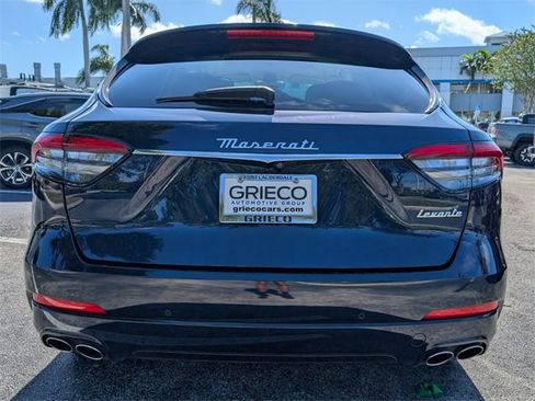 Used 2022 Maserati Levante GT image 12
