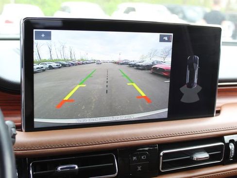 Certified 2023 Lincoln Nautilus Reserve AWD/4WD image 24