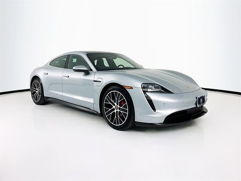 Used 2021 Porsche Taycan 4S image 6