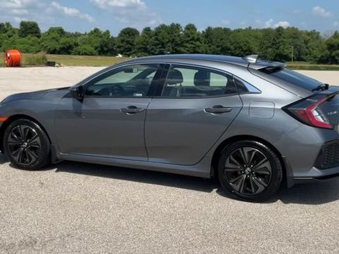 Used 2019 Honda Civic EX image 6