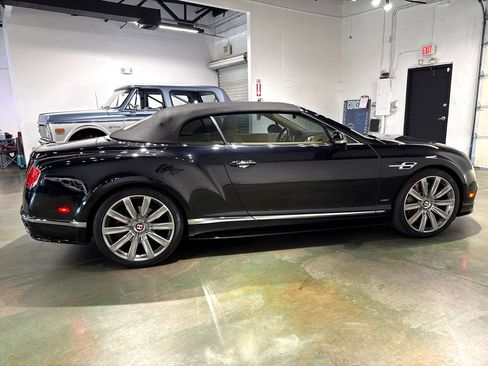 Used 2017 Bentley Continental GT V8 S image 10