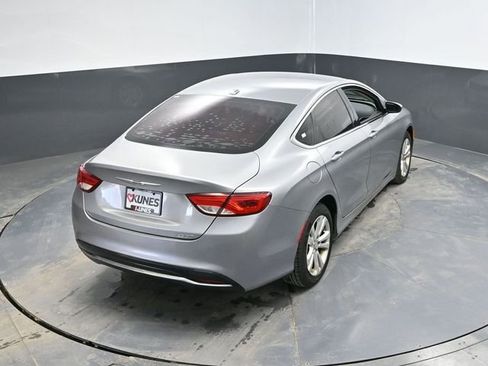 Used 2015 Chrysler 200 Limited w/ Convenience Group image 27