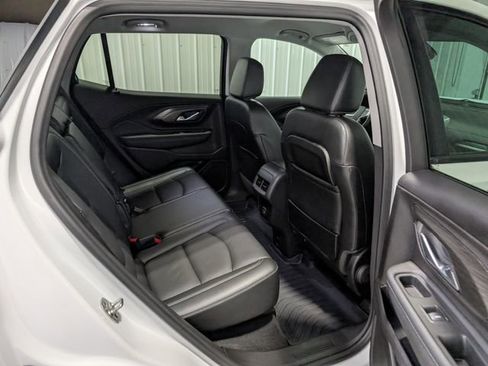 Used 2024 GMC Terrain SLT w/ Elevation Edition AWD/4WD image 25