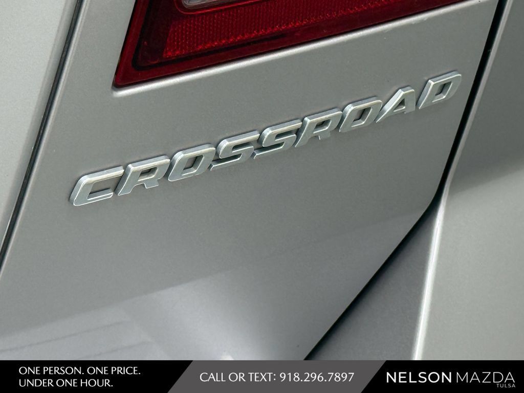 Used 2017 Dodge Journey Crossroad w/ Popular Equipment Group AWD/4WD image 17