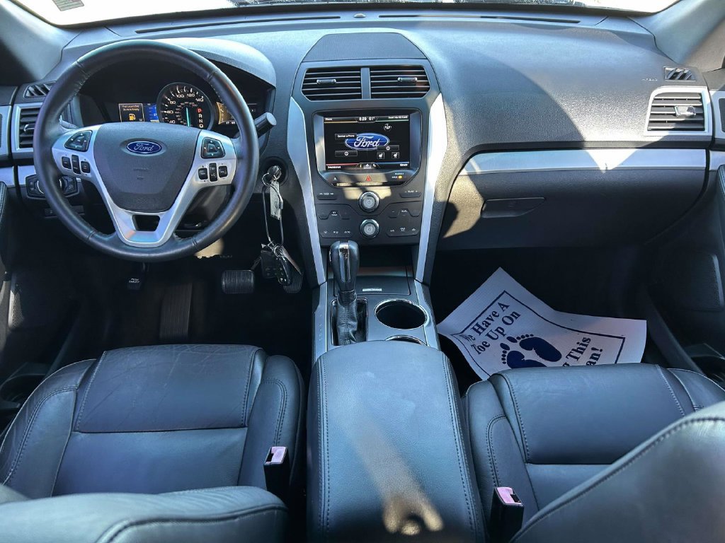 Used 2013 Ford Explorer XLT FWD image 14