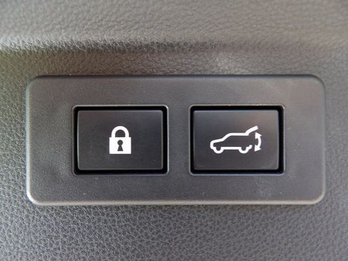Certified 2023 Subaru Forester Touring AWD/4WD image 30