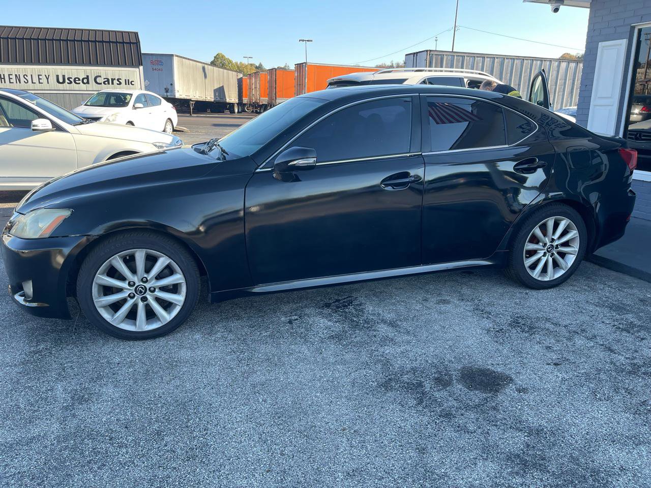 Used 2010 Lexus IS 250 w/ Premium Pkg Value Edition RWD image 2