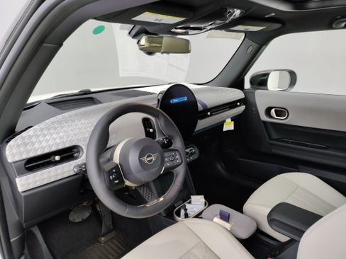 New 2026 MINI Cooper 2-Door Hardtop image 12