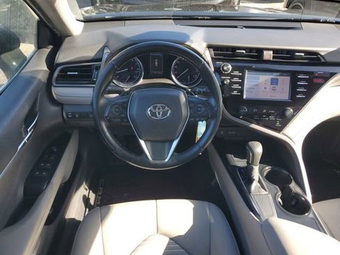 Used 2019 Toyota Camry SE image 12