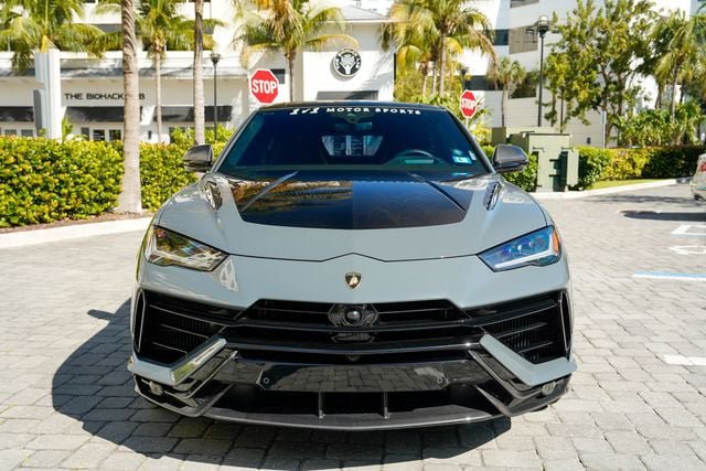 Used 2023 Lamborghini Urus Performante AWD/4WD image 4