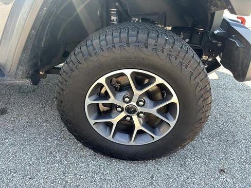 Used 2021 Jeep Gladiator Mojave AWD/4WD image 10