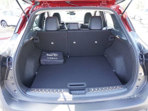 Certified 2025 Nissan Kicks SR w/ Illumination Package FWD image 8