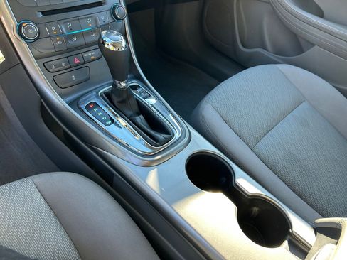 Used 2013 Chevrolet Malibu LS image 17