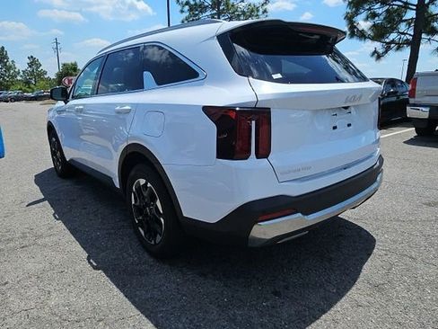 Certified 2024 Kia Sorento S FWD image 12