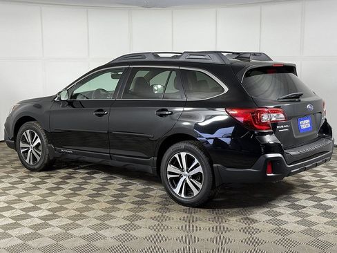 Used 2018 Subaru Outback 3.6R Limited AWD/4WD image 13