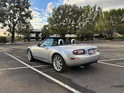 Used 2006 MAZDA MX-5 Miata Sport w/ Suspension Pkg image 22