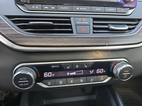 Used 2019 Nissan Altima 2.5 SL FWD image 16