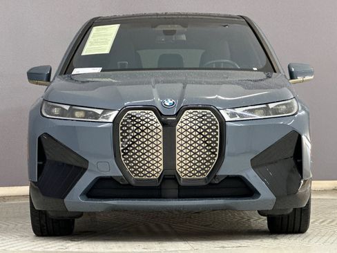 Certified 2023 BMW iX xDrive50 w/ Premium Package image 5