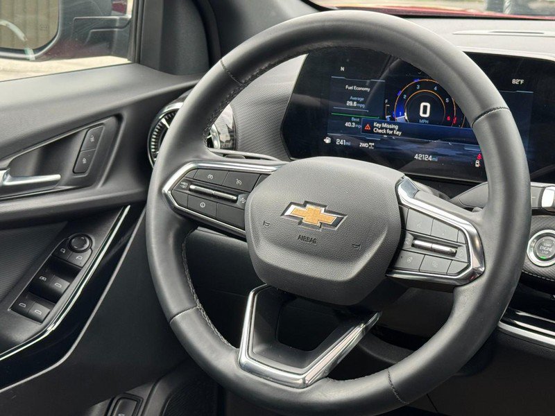 Used 2026 Chevrolet Equinox LT w/ Convenience Package II AWD/4WD image 12