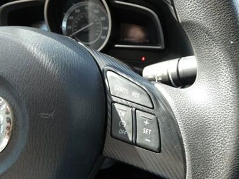 Used 2015 MAZDA MAZDA3 i Sport image 22