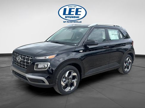 New 2026 Hyundai Venue SEL image 8