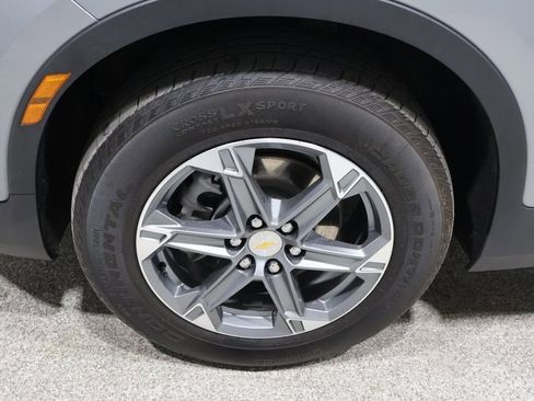 Used 2023 Chevrolet Blazer LT w/ Driver Confidence Package image 8