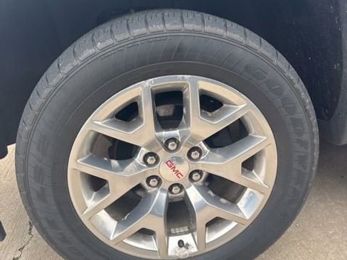 Used 2015 GMC Sierra 1500 SLT w/ SLT Crew Cab Value Package AWD/4WD image 9