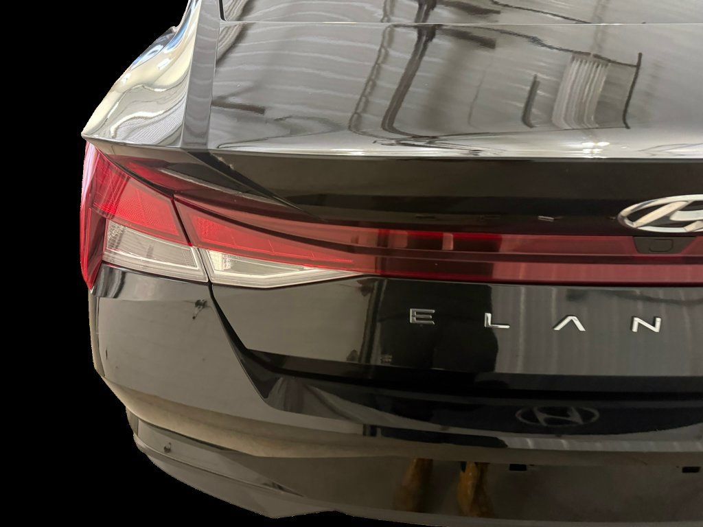 Certified 2023 Hyundai Elantra SEL w/ Convenience Package FWD image 21