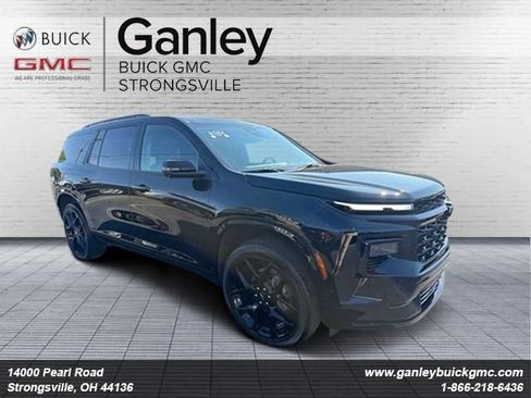 Certified 2024 Chevrolet Traverse RS w/ LPO, Floor Liner Package FWD image 1