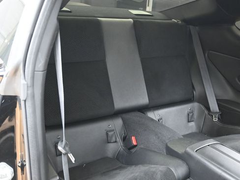 Used 2023 Toyota GR86 Premium image 32