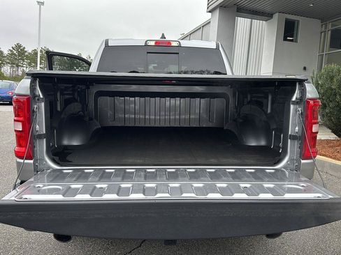Used 2025 RAM 1500 Big Horn AWD/4WD image 30
