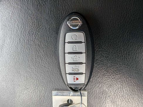 Used 2016 Nissan Altima 2.5 SV image 31