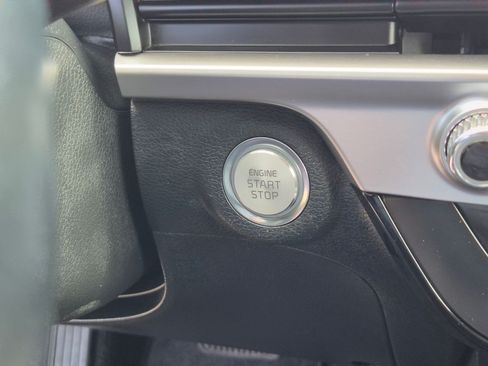 Used 2025 Kia Telluride S AWD/4WD image 21