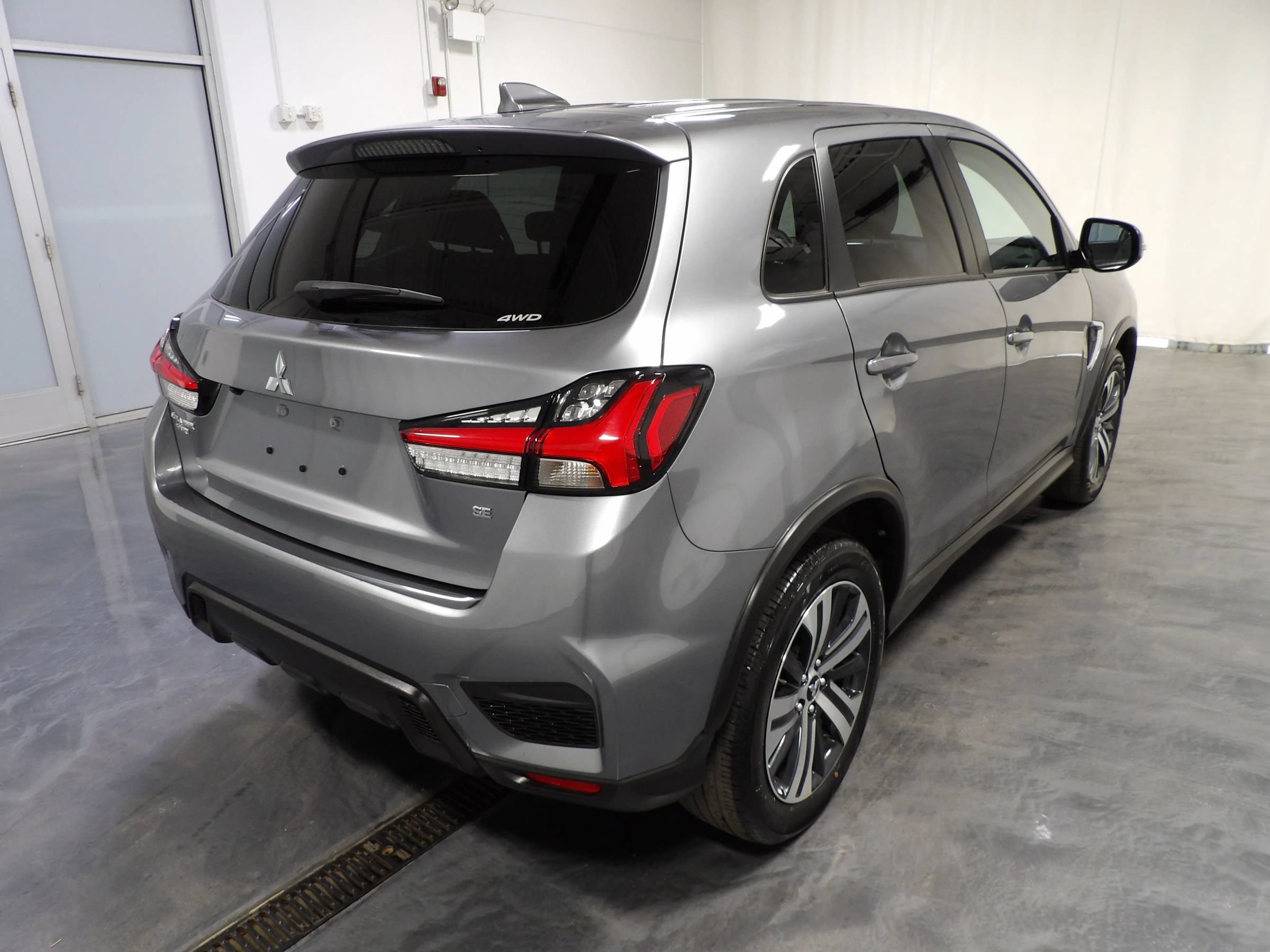 Used 2025 Mitsubishi Outlander Sport ES AWD/4WD image 4