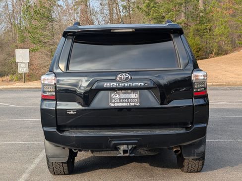 Used 2019 Toyota 4Runner SR5 image 8