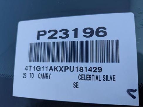 Used 2023 Toyota Camry SE image 33