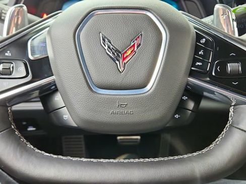 Used 2023 Chevrolet Corvette Stingray Preferred Cpe w/ Z51 Performance Package RWD image 32