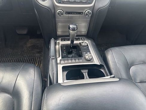 Used 2016 Toyota Land Cruiser AWD/4WD image 22