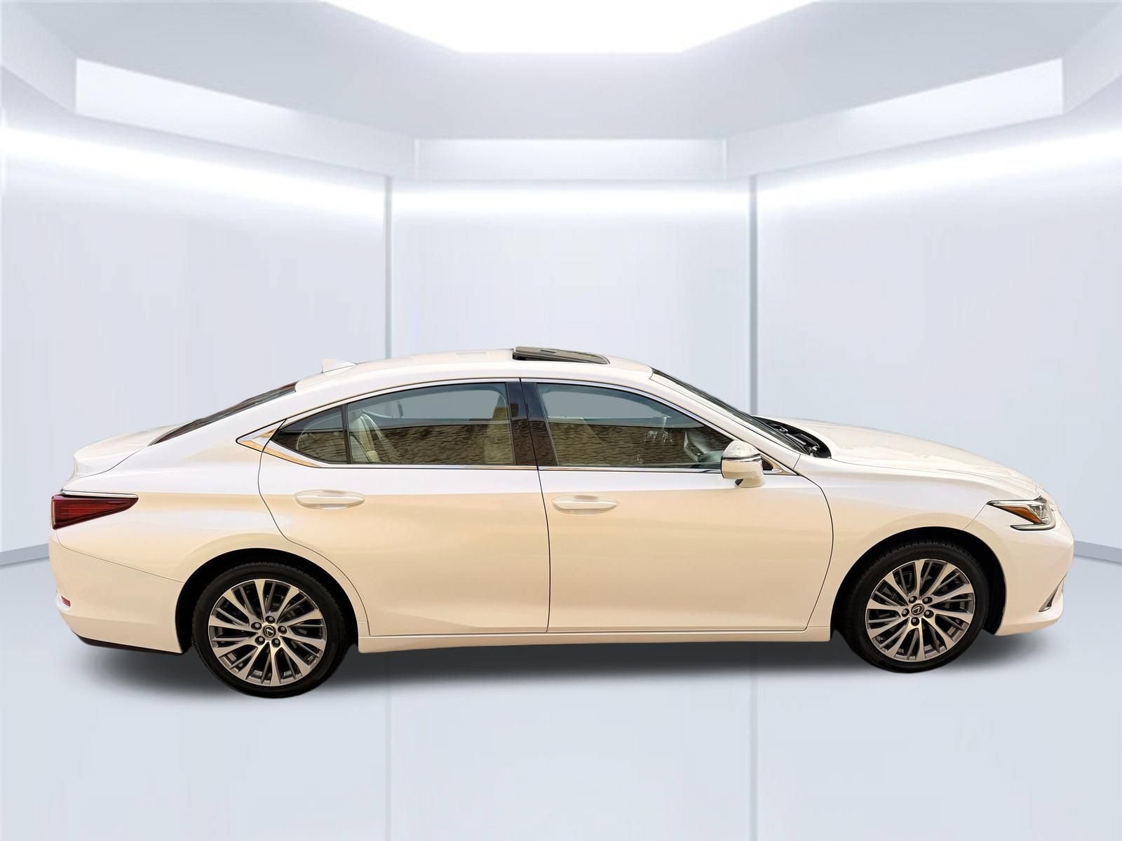 Used 2020 Lexus ES 350 w/ Premium Package FWD image 4