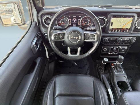 Used 2020 Jeep Wrangler Unlimited Sahara image 27