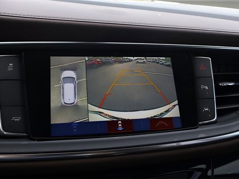 Used 2018 Buick Enclave Avenir w/ Avenir Technology Package image 28