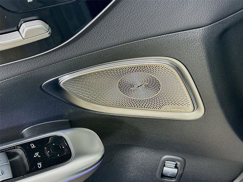 Used 2025 Mercedes-Benz C 300 4MATIC Sedan image 23