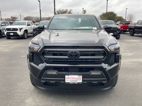 New 2026 Toyota Tacoma SR5 image 2