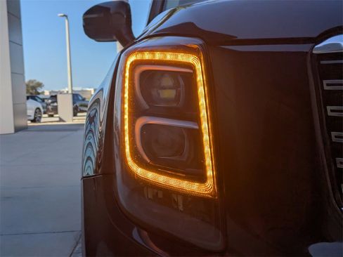 Used 2020 Kia Telluride SX image 10