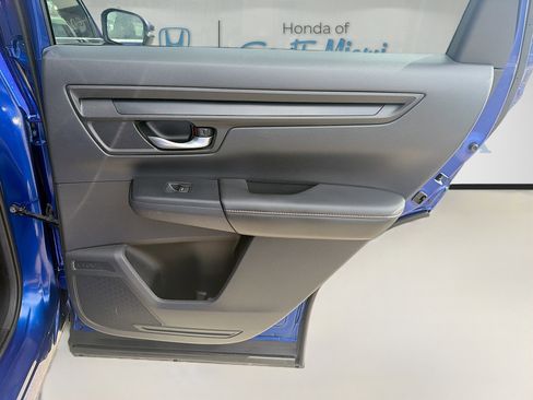 Used 2023 Honda CR-V Sport image 32