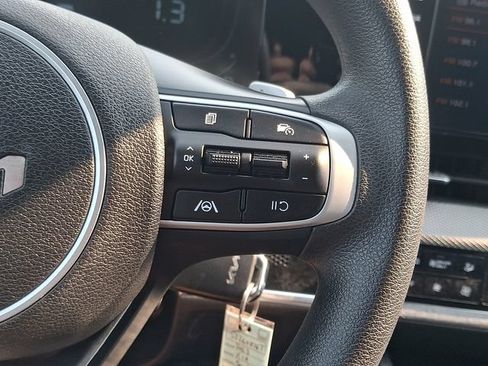 Used 2023 Kia Sportage LX AWD/4WD image 21